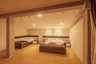 Отель Отель Нивки Плаза Киев Семейный номер-1